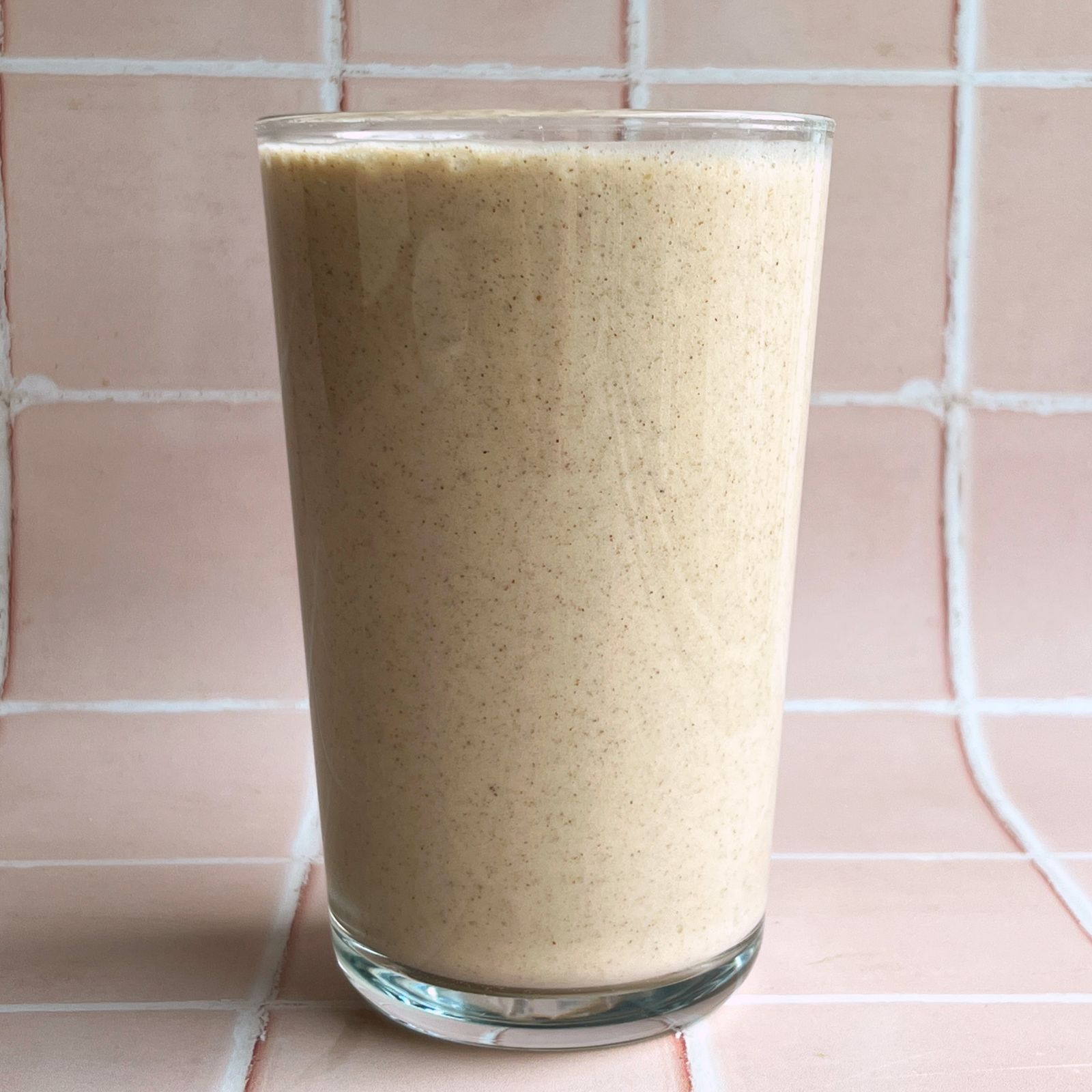 Creamy Cinnamon Bun Smoothie